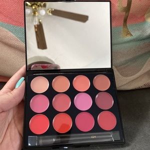 ISH Lip Statement Palette NWOT